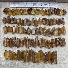 Bild in Galerie-Viewer laden, Natural Citrine Rough from Congo Under 4 grams