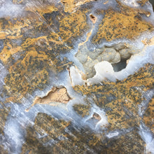 Chargez l'image dans la visionneuse de la galerie, Golden Plume Agate Un-Polished Rough #02