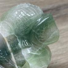 Bild in Galerie-Viewer laden, Fluorite 2.70" Chameleon * UV Reactive