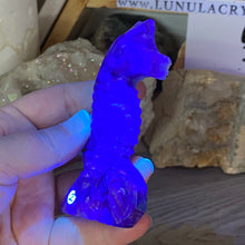 Chargez l'image dans la visionneuse de la galerie, Fluorite Sea Horse #2 * UV Reactive