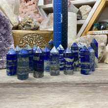 Bild in Galerie-Viewer laden, Lapis Lazuli 2-3" Towers