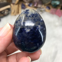 Bild in Galerie-Viewer laden, Sodalite Egg #04