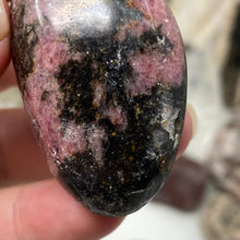 将图像加载到图库查看器中,<transcy>蔷薇辉石自由形态马达加斯加 #01</transcy>