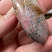 将图像加载到图库查看器中,<transcy>蔷薇辉石自由形态马达加斯加 #01</transcy>