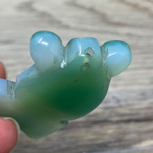 Bild in Galerie-Viewer laden, Green Agate Fish