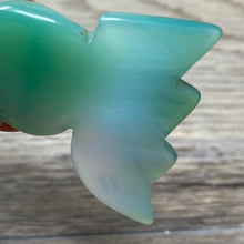 Bild in Galerie-Viewer laden, Green Agate Fish
