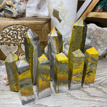 Bild in Galerie-Viewer laden, Bumblebee Jasper Obelisk Towers