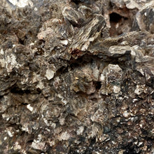 Bild in Galerie-Viewer laden, Black Tourmaline with Muscovite Rough #01