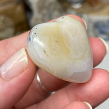 Chargez l'image dans la visionneuse de la galerie, Dendritic Agate Heart #19