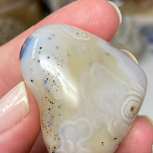 Chargez l'image dans la visionneuse de la galerie, Dendritic Agate Heart #19