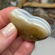 Load image into Gallery viewer, Dendritic Agate Heart #17