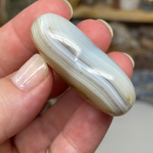 Load image into Gallery viewer, Dendritic Agate Heart #17