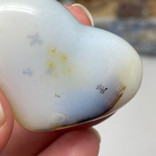 Load image into Gallery viewer, Dendritic Agate Heart #17