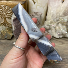 Load image into Gallery viewer, Druzy Agate with Amethyst Tree #02