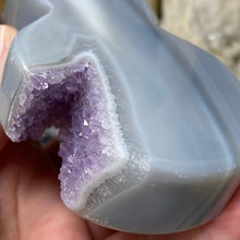 Load image into Gallery viewer, Druzy Agate Snowman #04 with Amethyst