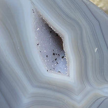 Load image into Gallery viewer, Druzy Agate Snowman #03