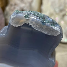 Load image into Gallery viewer, Druzy Agate Snowman #02