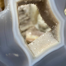 Load image into Gallery viewer, Druzy Agate Snowman #02