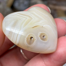 Load image into Gallery viewer, Dendritic Agate Heart #04