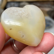 Chargez l'image dans la visionneuse de la galerie, Dendritic Agate Heart #01