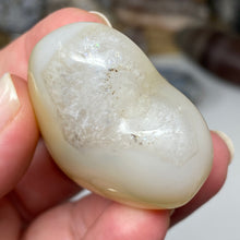 Chargez l'image dans la visionneuse de la galerie, Dendritic Agate Heart #01