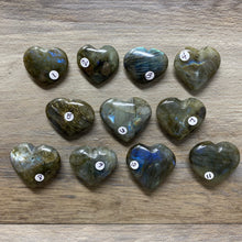 Bild in Galerie-Viewer laden, Labradorite Pocket Hearts