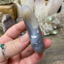 将图像加载到图库查看器中,Druzy Agate Moon #01