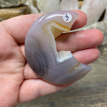 将图像加载到图库查看器中,Druzy Agate Moon #03