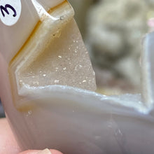 将图像加载到图库查看器中,Druzy Agate Moon #03