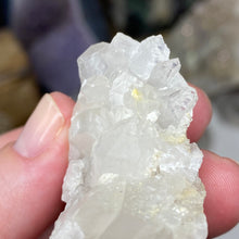 将图像加载到图库查看器中,Arkansas Quartz Small Cluster #24