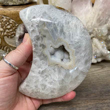 Load image into Gallery viewer, Druzy Agate Large Moon #02 *Rainbows