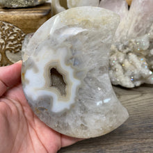 Load image into Gallery viewer, Druzy Agate Large Moon #03 *Rainbows