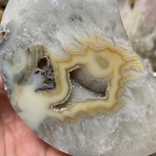 将图像加载到图库查看器中,Druzy Agate Large Moon #04 *Rainbows