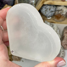 Load image into Gallery viewer, Selenite 3.5" Heart Bowl #05