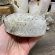 将图像加载到图库查看器中,Druzy Agate Large Moon #06 *Rainbows
