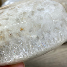 将图像加载到图库查看器中,Druzy Agate Large Moon #06 *Rainbows