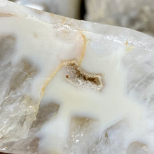 将图像加载到图库查看器中,Druzy Agate Large Moon #06 *Rainbows