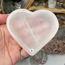 Load image into Gallery viewer, Selenite 3.5" Heart Bowl #06