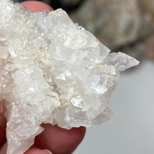 将图像加载到图库查看器中,Arkansas Quartz Small Cluster #35