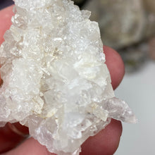 将图像加载到图库查看器中,Arkansas Quartz Small Cluster #35