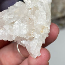 将图像加载到图库查看器中,Arkansas Quartz Small Cluster #35