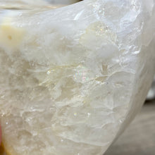 将图像加载到图库查看器中,Druzy Agate Large Moon #06 *Rainbows