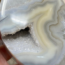 Chargez l'image dans la visionneuse de la galerie, Druzy Agate Large Moon #09 *Rainbows