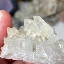 Bild in Galerie-Viewer laden, Arkansas Quartz Small Cluster #42