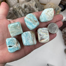 Bild in Galerie-Viewer laden, Blue Aragonite Medium Tumble