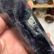 将图像加载到图库查看器中,<transcy>萤石塔#09</transcy>