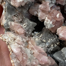 Bild in Galerie-Viewer laden, Pink Amethyst Large Geode Cluster #06