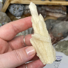 Chargez l'image dans la visionneuse de la galerie, Scolecite with Calcite Specimen #02