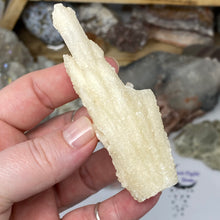 Chargez l'image dans la visionneuse de la galerie, Scolecite with Calcite Specimen #02