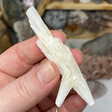 Chargez l'image dans la visionneuse de la galerie, Scolecite with Calcite Specimen #04